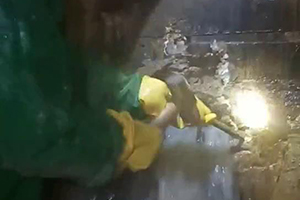 杭州消防水池堵漏施工视频